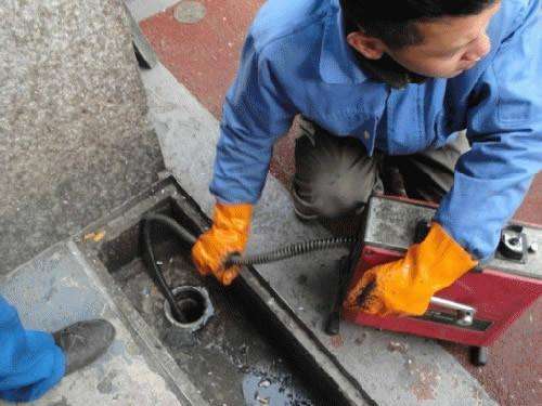 营根镇疏通下水道